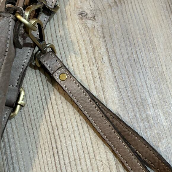 Bolsa Nova NWT Taupe Leather Fringe Crossbody Bag - Picture 8 of 11